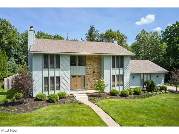 675 Rockwood DR, Akron, OH 44313