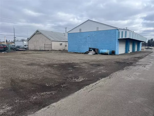 Canton, OH 44705,3003 Harrisburg RD NE