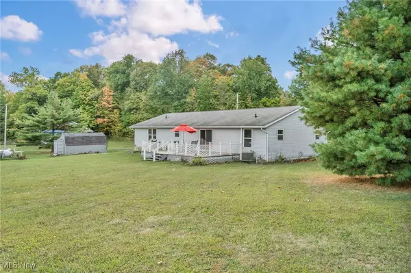 West Salem, OH 44287,6053 Live Oak CT