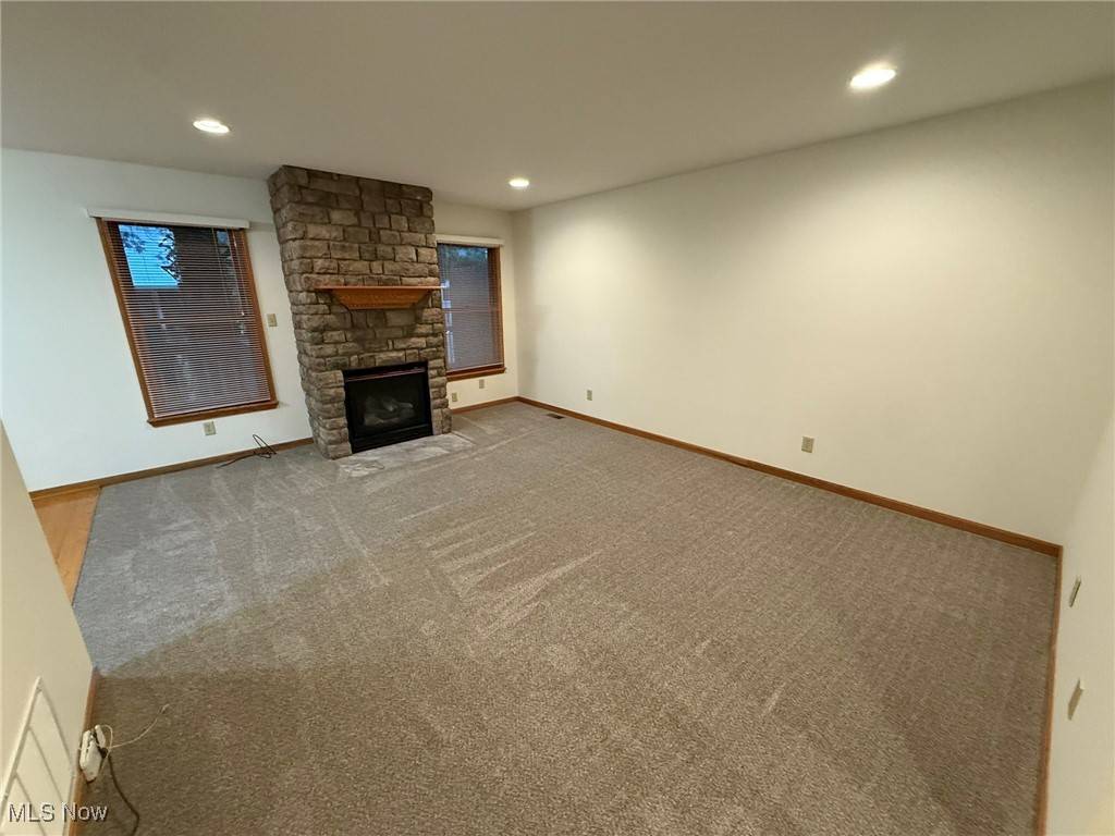 Dover, OH 44622,524 Oakdale DR