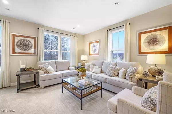 Louisville, OH 44641,316 E Reno DR