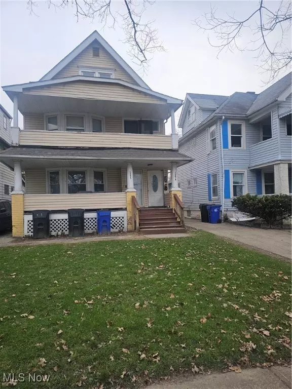 13616 Rugby RD, Cleveland, OH 44110
