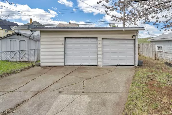 Cleveland, OH 44111,3112 W 100th ST