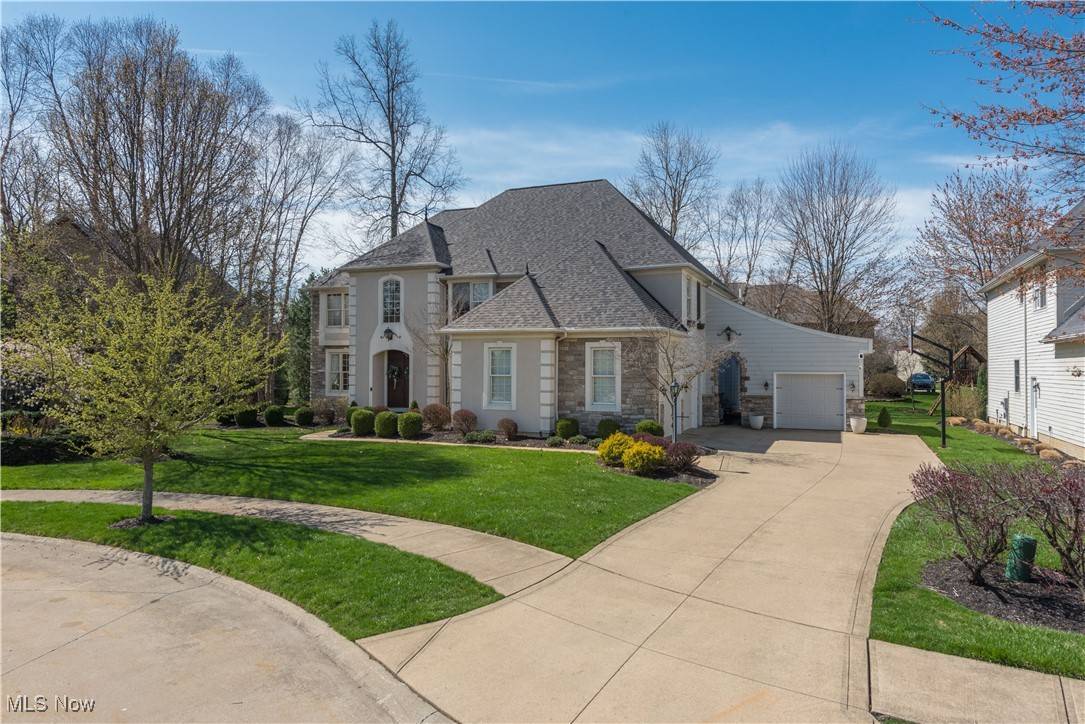 Avon, OH 44011,33518 Silver Oak DR