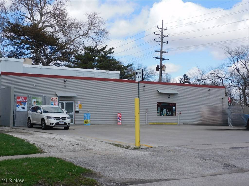 Ashtabula, OH 44004,4135 State RD