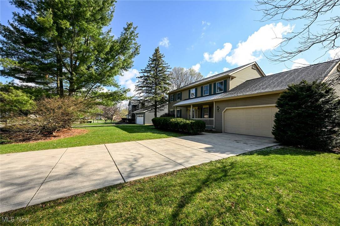 Solon, OH 44139,7243 Winchester DR