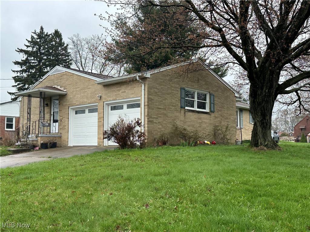 Canton, OH 44709,715 37th ST NW