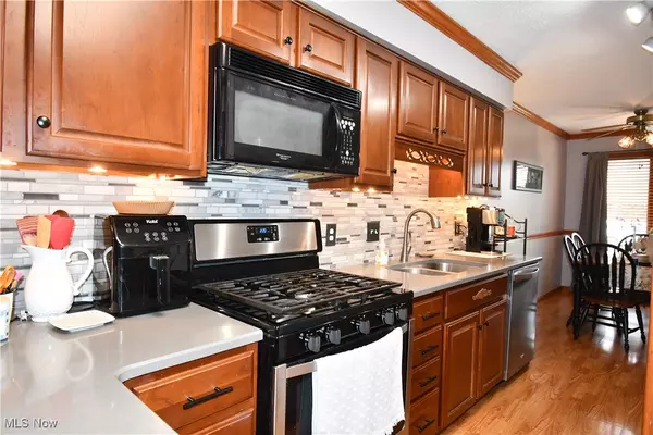 Cortland, OH 44410,124 Diamond WAY