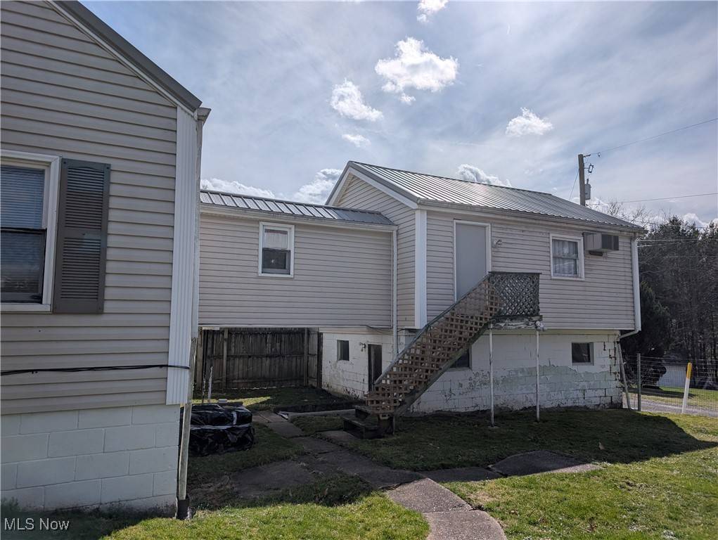 East Liverpool, OH 43920,16599 Glenn ST