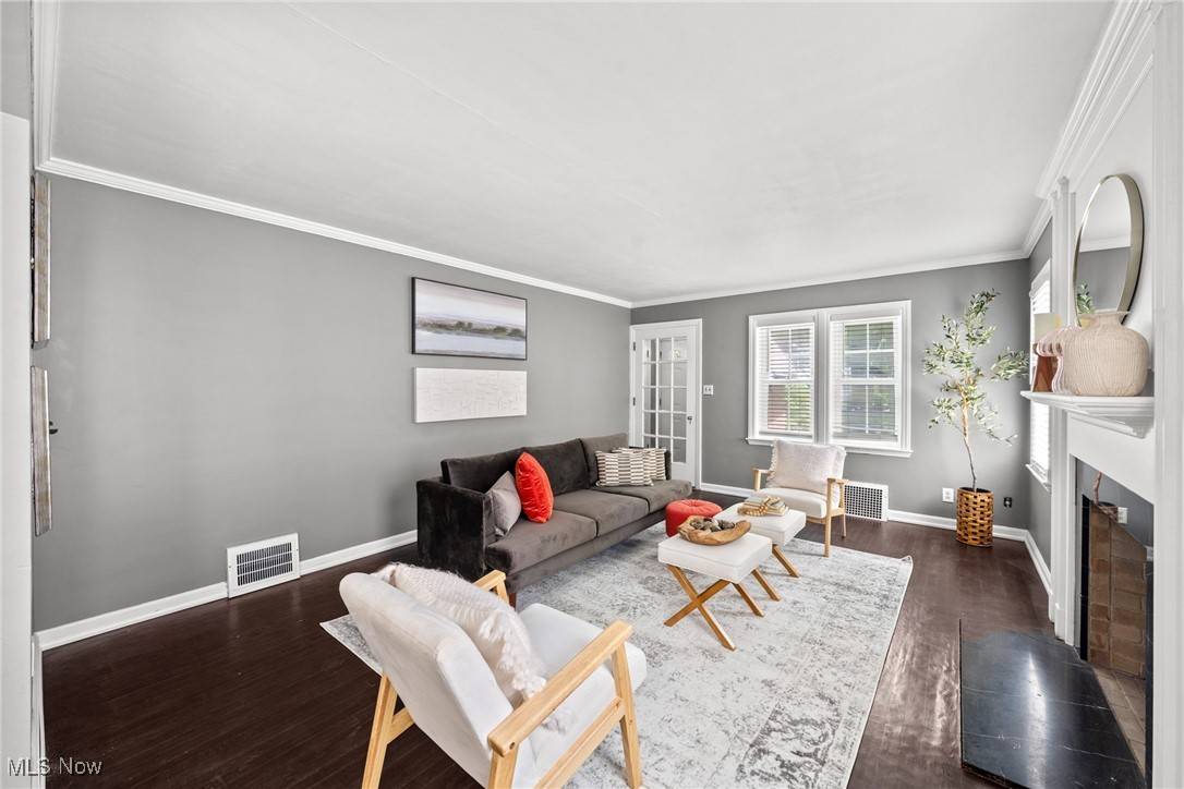 University Heights, OH 44118,2324 Scholl RD