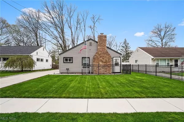 2827 9th ST, Cuyahoga Falls, OH 44221