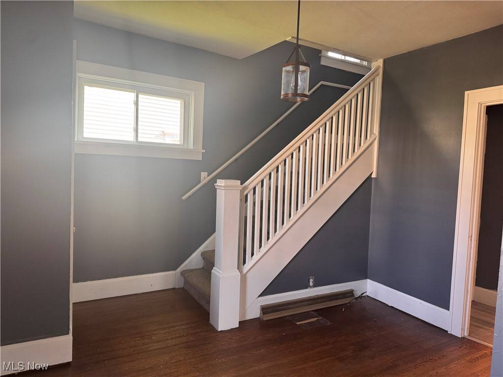 Loudonville, OH 44842,204 N Spring ST