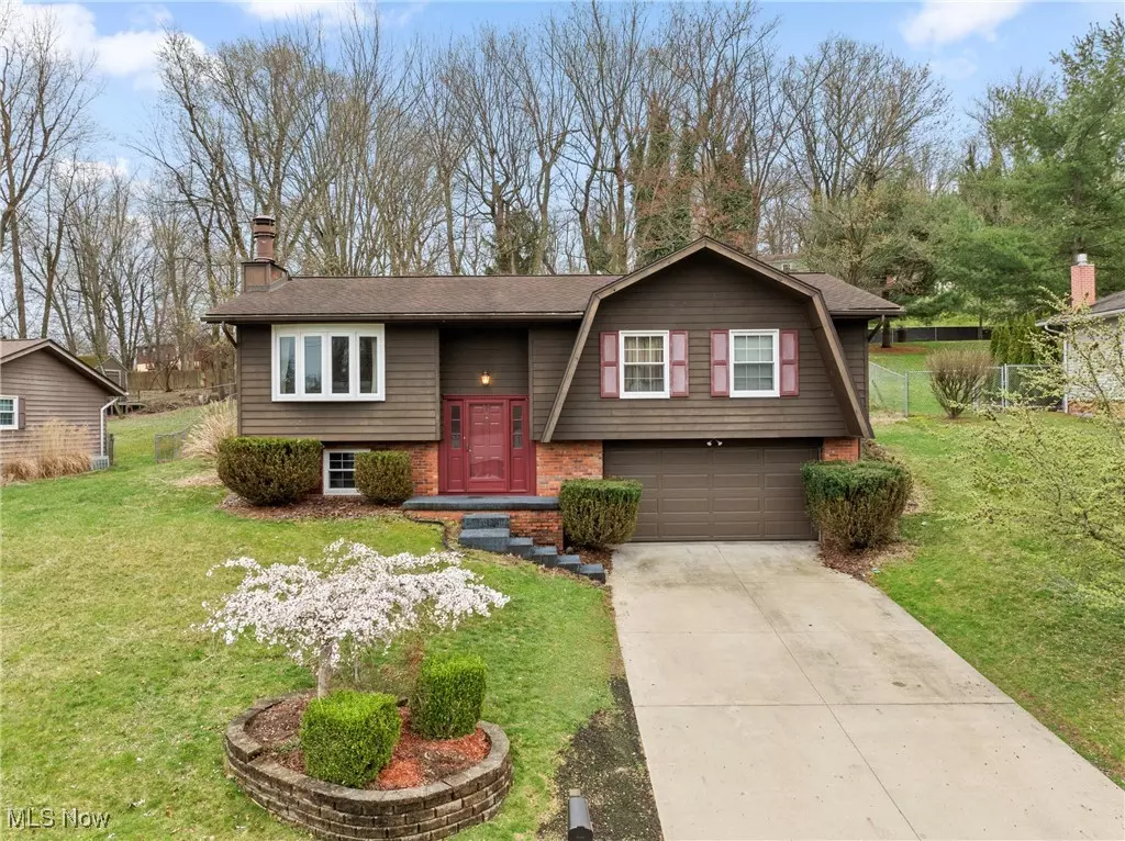 St Clairsville, OH 43950,112 Windermere DR