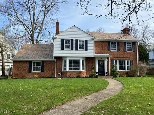 Shaker Heights, OH 44120,14221 S Woodland RD