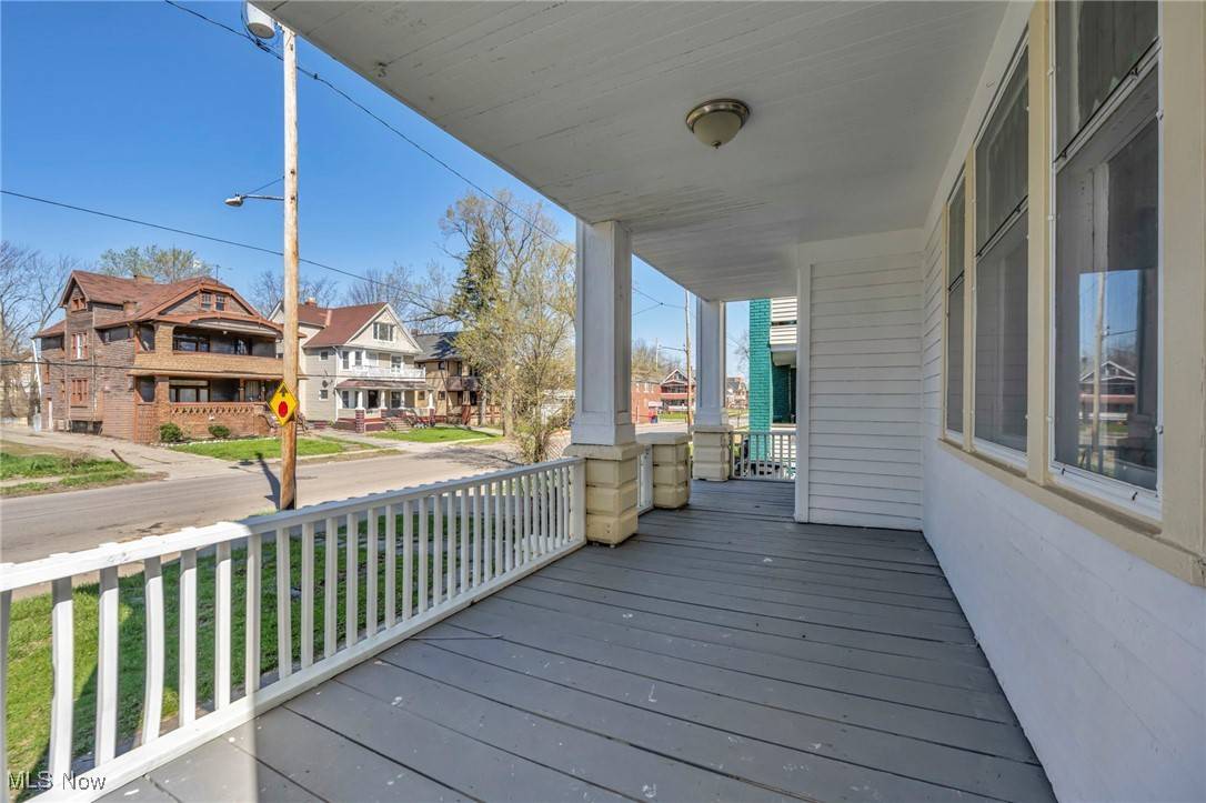 Cleveland, OH 44120,2997 E 130th ST