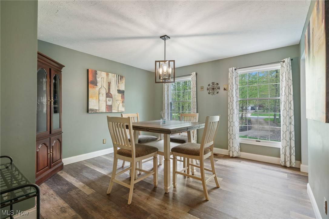 Chagrin Falls, OH 44023,8751 Lake In The Woods TRL