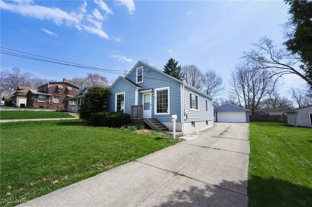 Wadsworth, OH 44281,153 Tolbert ST