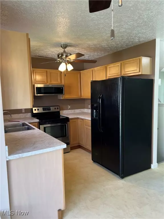 Painesville, OH 44077,957 Columbia CT