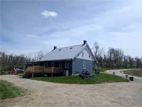 Barnesville, OH 43713,67739 Hendrysburg Freeport RD