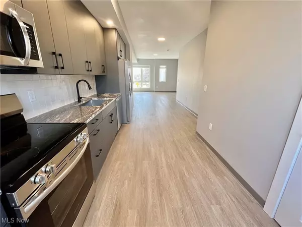 Cleveland, OH 44113,1900 Abbey AVE #2069