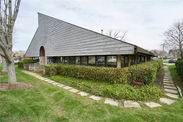 Fairlawn, OH 44333,70 N Miller RD #2