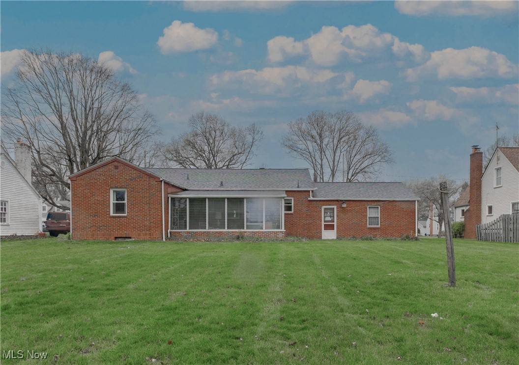 Youngstown, OH 44511,3631 Dover RD