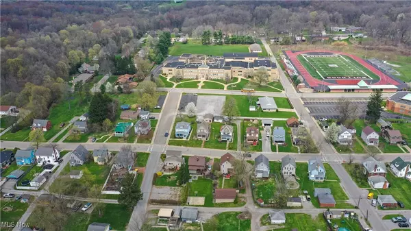 East Palestine, OH 44413,353 W North AVE