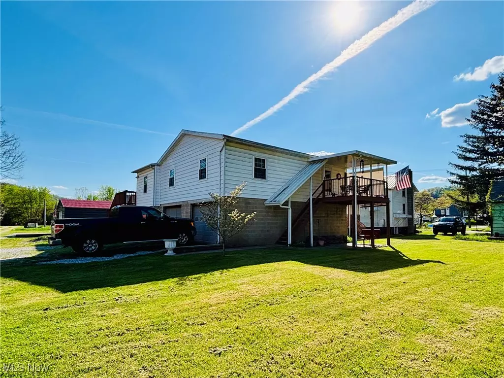 New Martinsville, WV 26155,153 1/2 DUNLAP ST