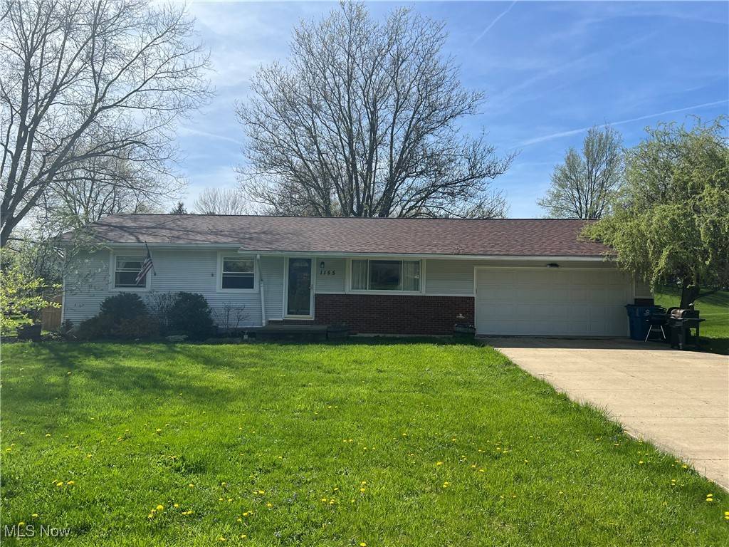 1155 Chaparrel RD SW, Hartville, OH 44632