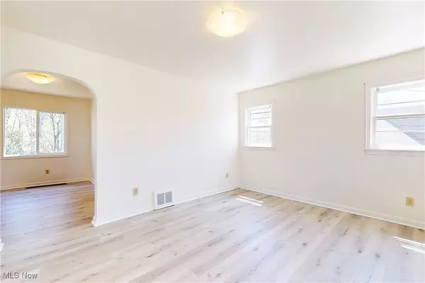 Wintersville, OH 43953,285 Beechwood BLVD