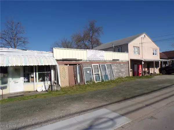 Parkersburg, WV 26101,910 Neal Street