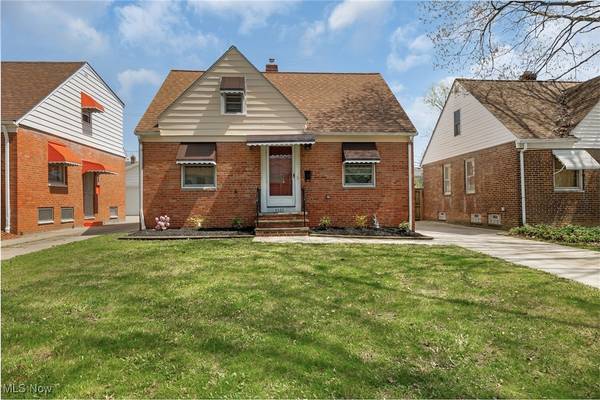 5533 Beechwood AVE, Maple Heights, OH 44137