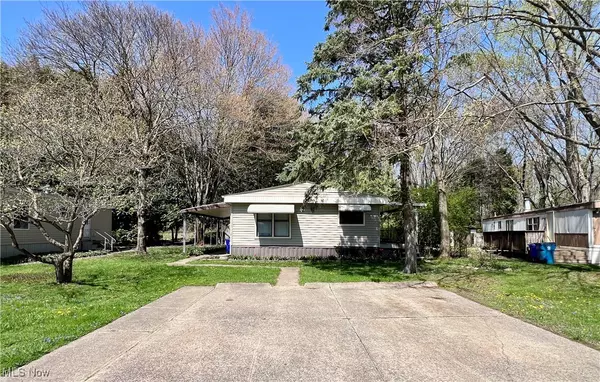 Ravenna, OH 44266,7219 Birchview DR #19