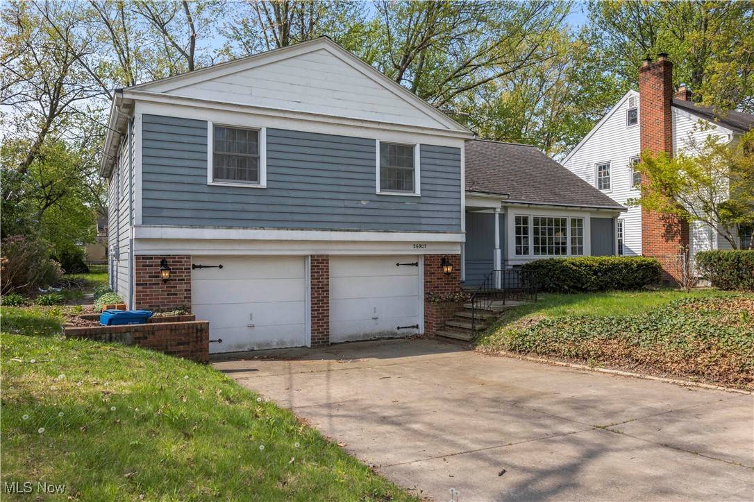 26907 Lake RD, Bay Village, OH 44140