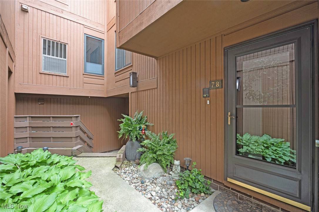Olmsted Falls, OH 44138,25078 Mill River RD