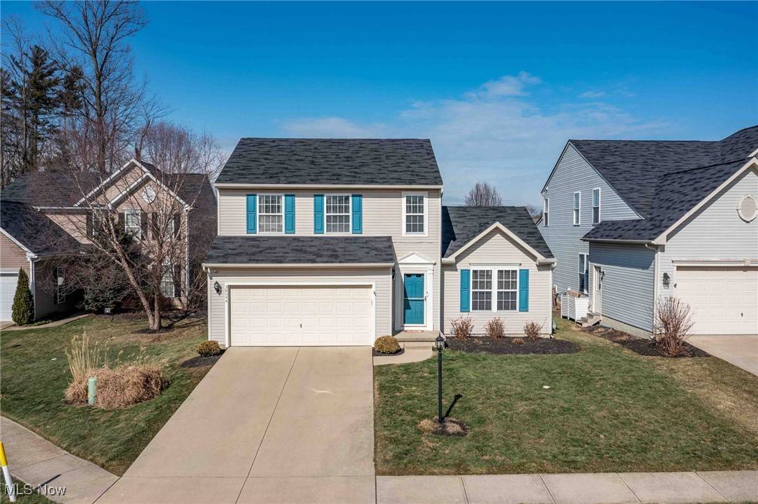 38044 Edge Meadow CT, North Ridgeville, OH 44039