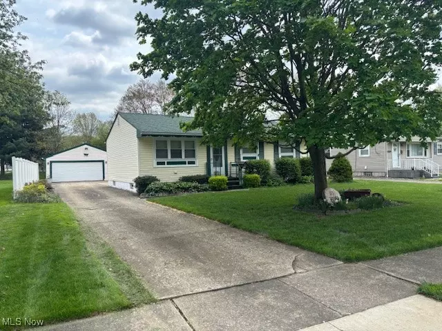 1521 Difford, Niles, OH 44446