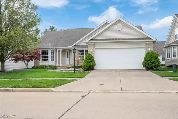 18456 Winding Oak DR, Middleburg Heights, OH 44130