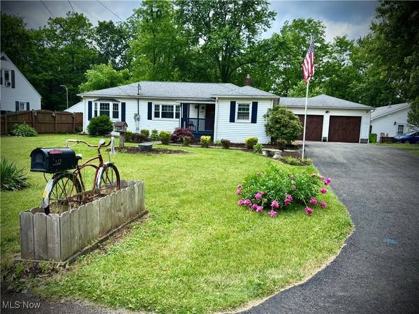 1110 Warren RD,  Newton Falls,  OH 44444