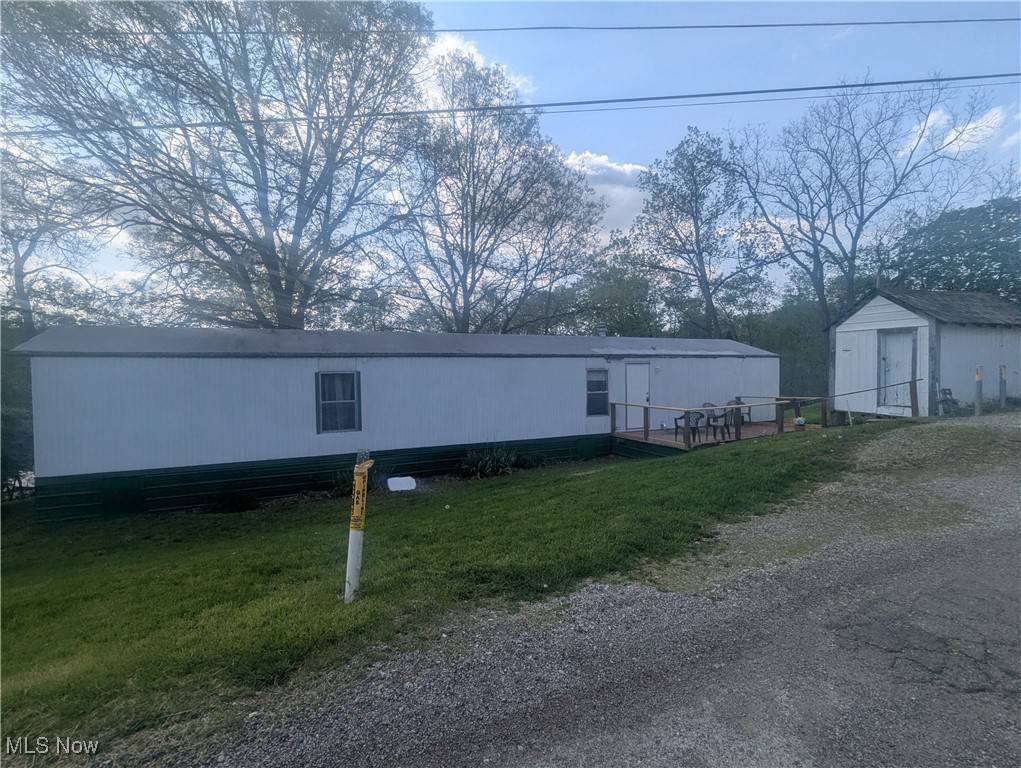 200 Ann ST, New Straitsville, OH 43766