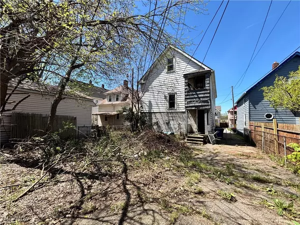 Cleveland, OH 44120,2897 E 117th ST