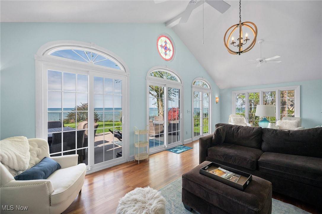 Bay Village, OH 44140,26400 Lake RD