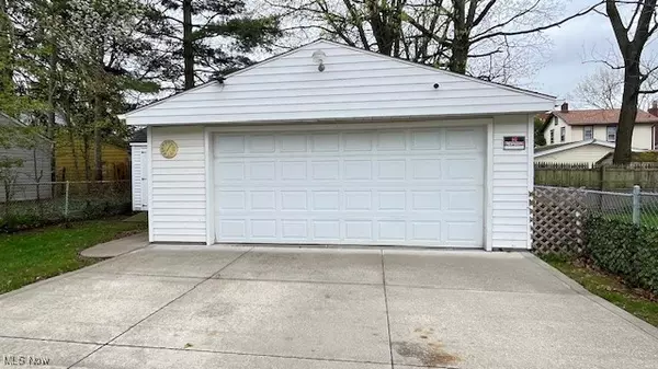 Akron, OH 44306,720 E Crosier ST