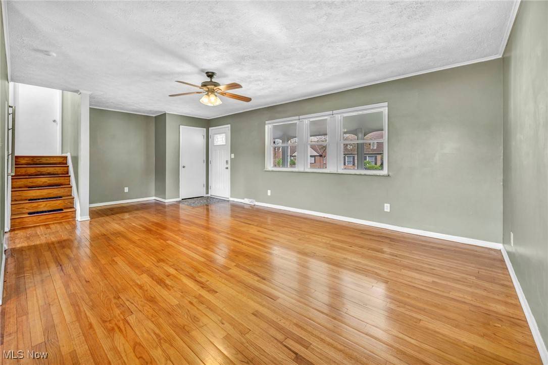 Lakewood, OH 44107,1544 Parkwood RD