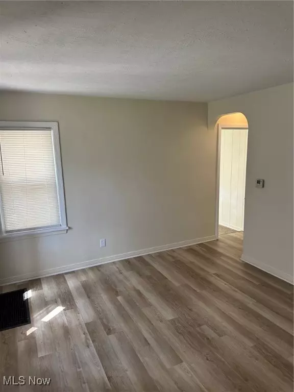 Akron, OH 44320,777 S Hawkins AVE