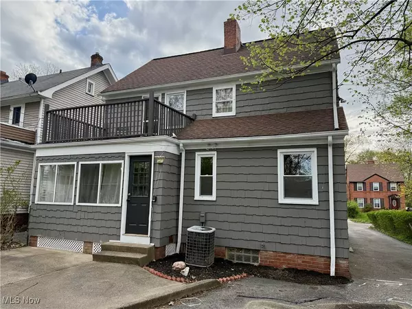 University Heights, OH 44118,2171 Barrington RD