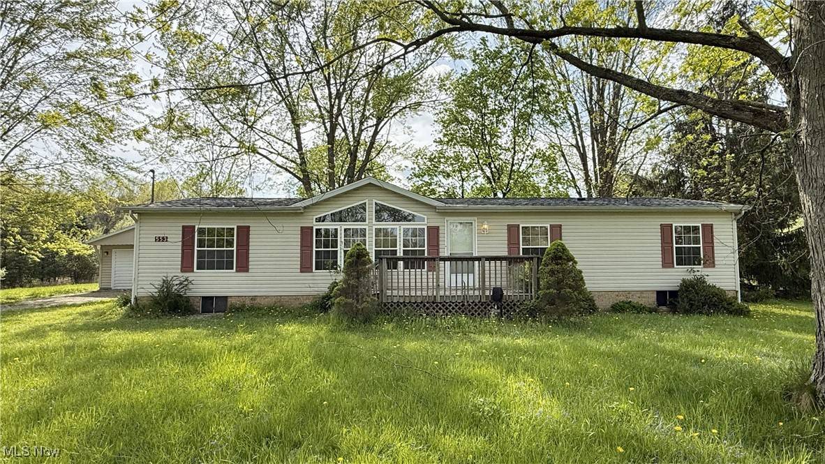 553 Porter RD, Atwater, OH 44201