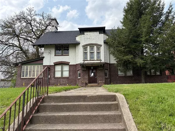 1421 Market AVE N, Canton, OH 44714