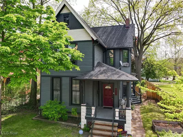 2963 Scranton RD, Cleveland, OH 44113
