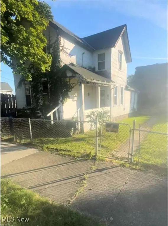 Cleveland, OH 44102,4809 Fenwick AVE
